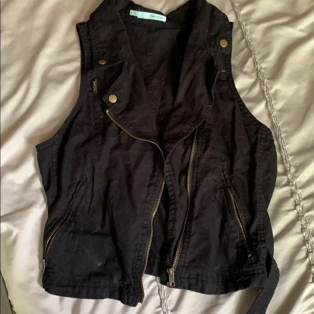 Tank black vest